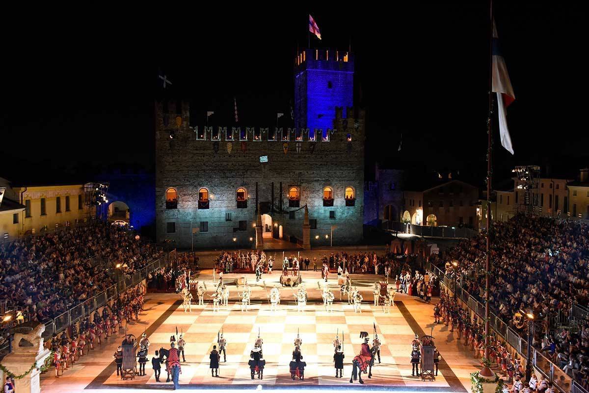 La partita a scacchi, a personaggi viventi, di Marostica