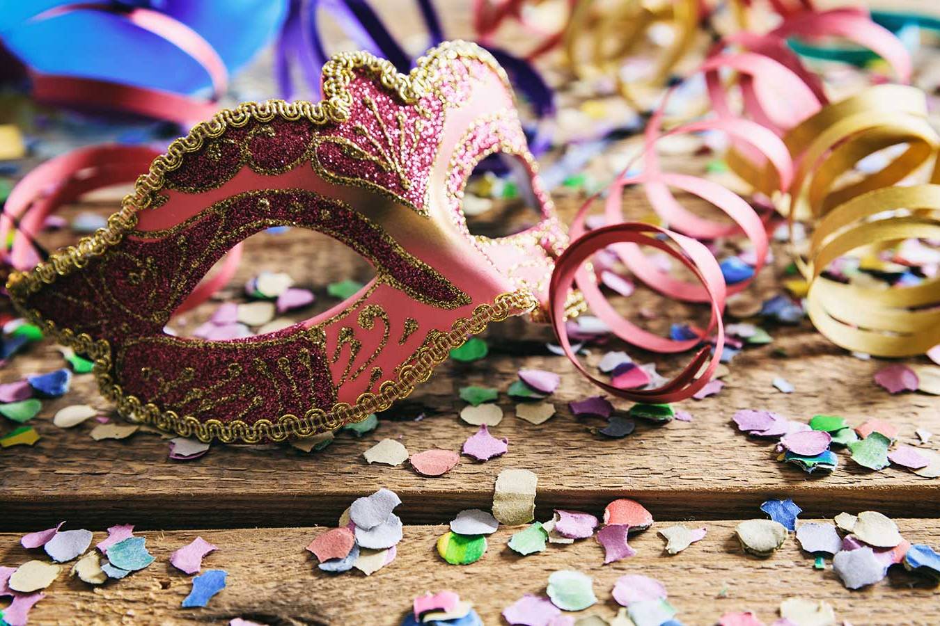 Carnevale a Bassano - sfilata dei carri