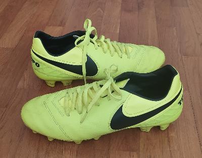 Scarpe da calcio Nike Tiempo