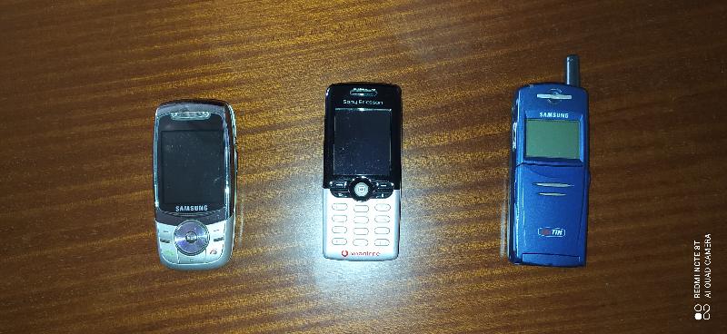 Cellulari per collezione