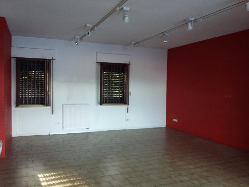 negozio-ufficio 60 mq vendesi a Galliera V.