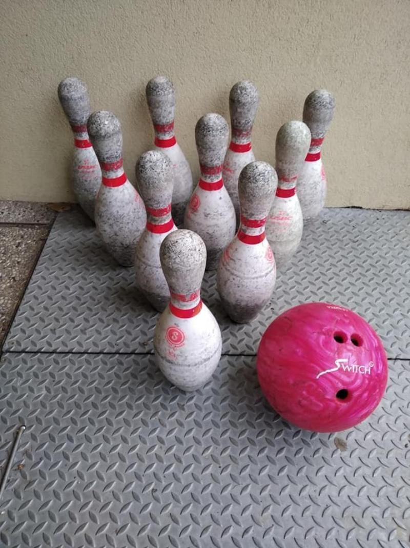 SCEGLI IL TUO SET DI 5 o 10 BIRILLI & BOCCIA DA BOWLING VINTAGE.