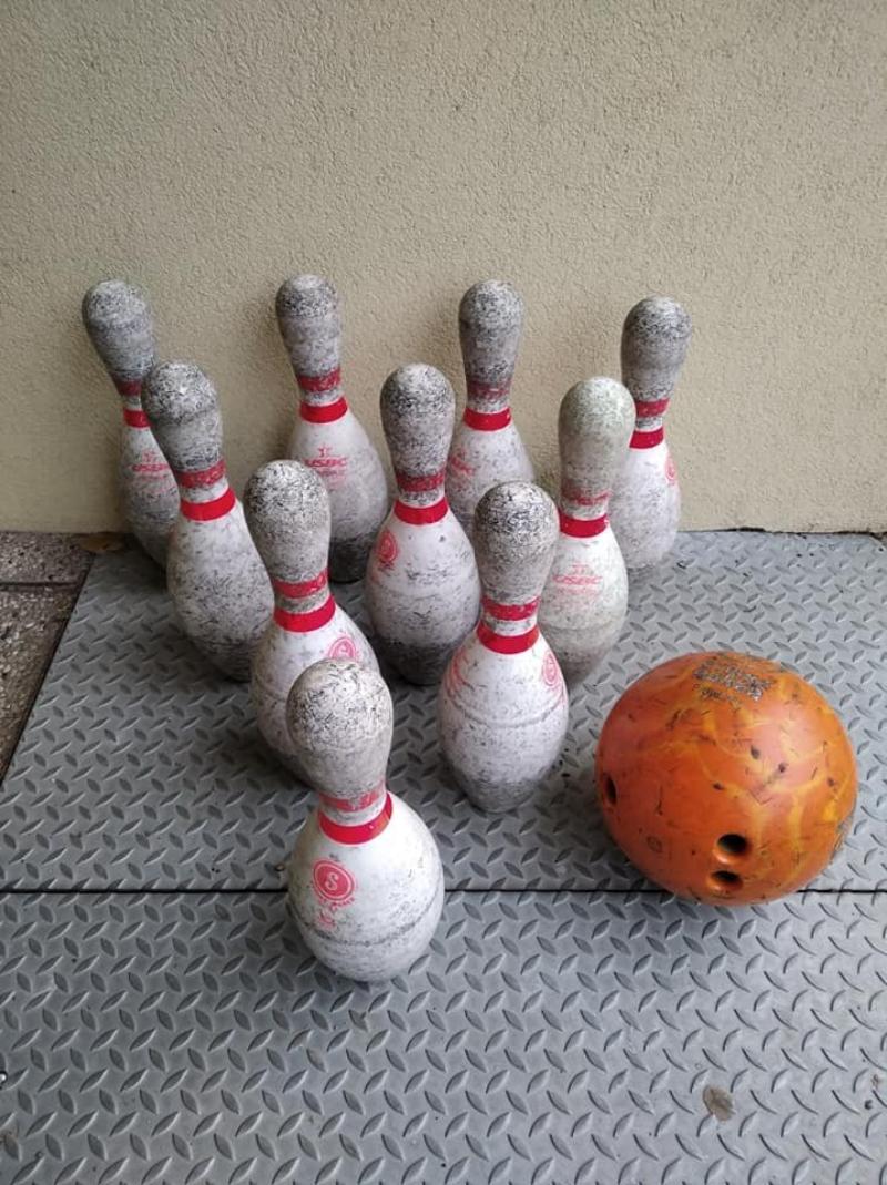SCEGLI IL TUO SET DI 5 o 10 BIRILLI & BOCCIA DA BOWLING VINTAGE.