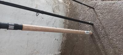 Canna da pesca feeder