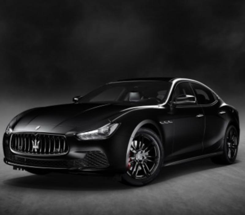 MASERATI GHIBLI VERSIONE GRAN LUSSO COLORE NERO.