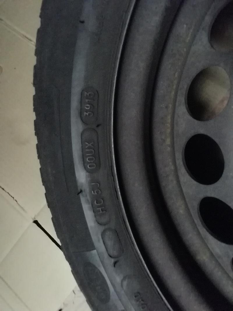 Cerchioni Opel con gomme invernali Michelin