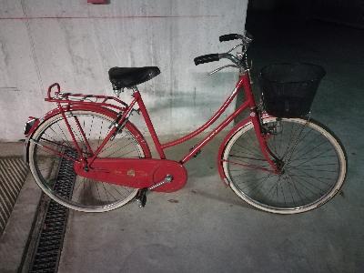 Bicicletta VINTAGE in buone condizioni con freni a bacchetta