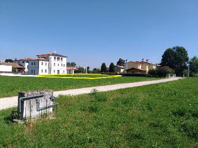 Lotto di terreno edificabile