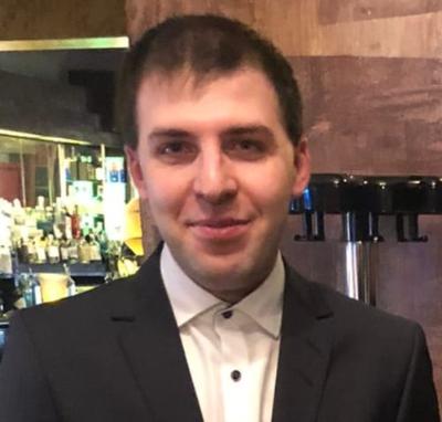 Ragazzo vecchio stampo cerca donna parimenti 