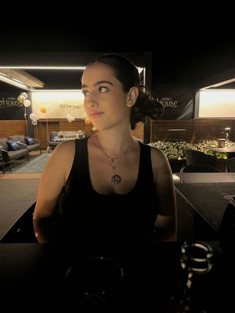 Emma, ragazza acqua e sapone