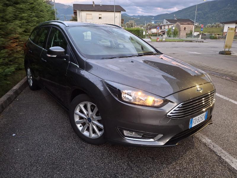 Ford Focus 1.5 tdci SW Automatica 