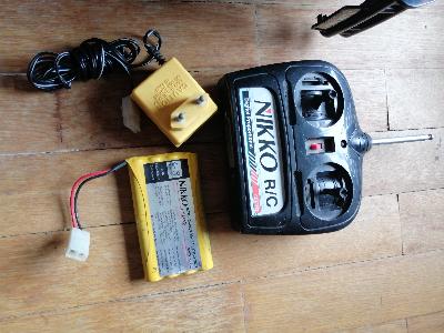 MACCHINA RADIOTELECOMANDATA 