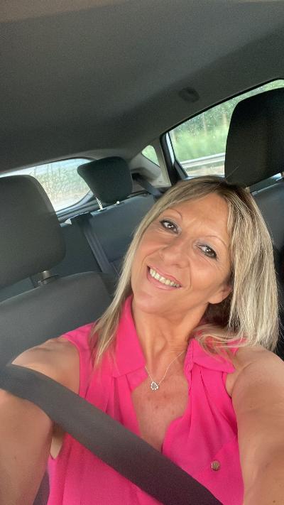 Sabrina, donna giovanile