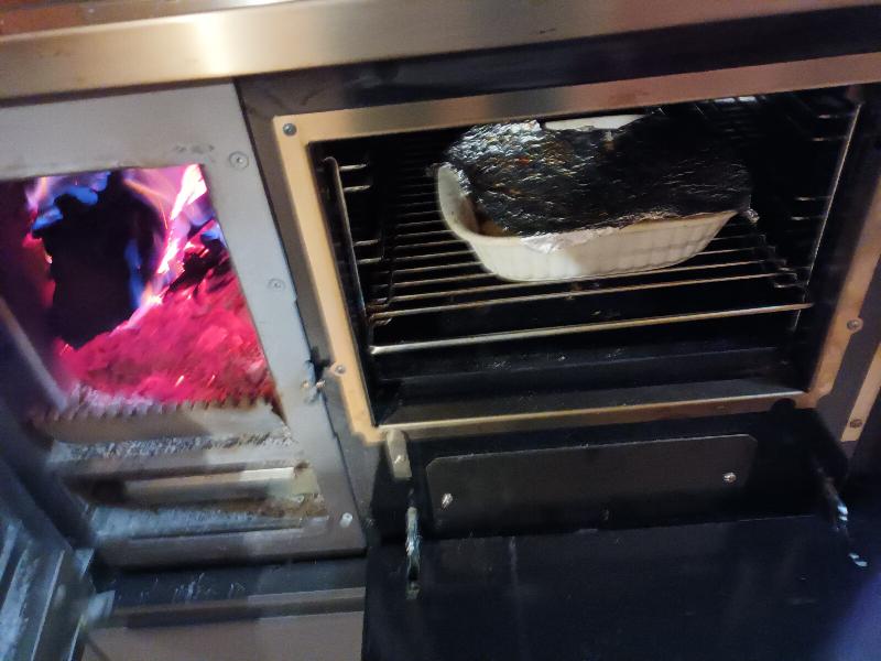stufa a legna con forno