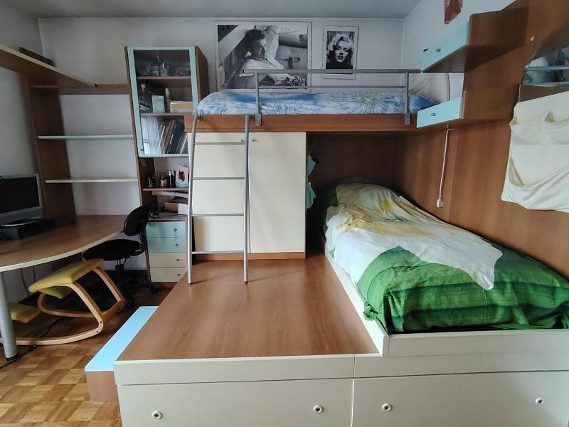 Cameretta - Letto a castello e scrivania