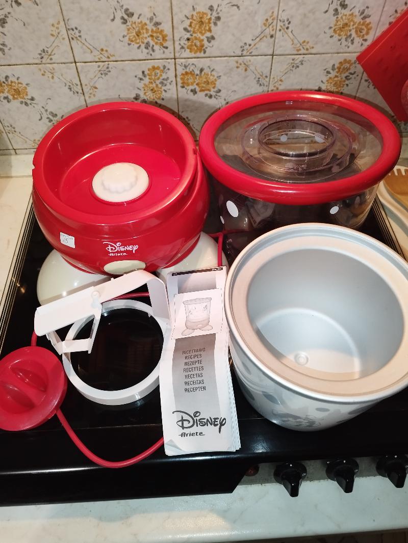 Gelatiera elettrica e trita ghiaccio manuale