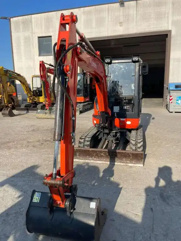 Mini escavatore Kubota KX-101 