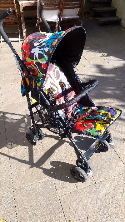 Passeggino, seggiolino auto..