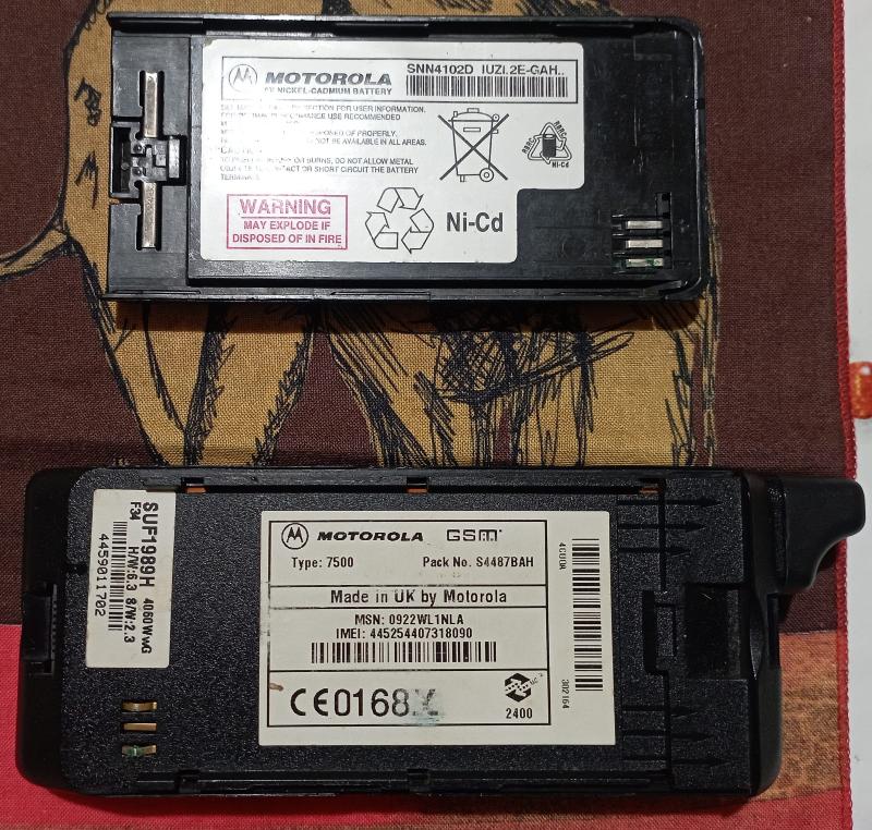 Telefono cellulare Motorola gsm Micro Tac international 