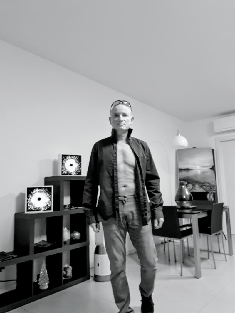 Luca  &quot;B&amp;W&quot;