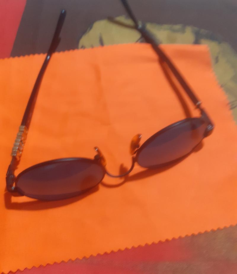 Occhiali da sole vintage Moschino 