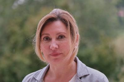 Elena, donna comprensiva