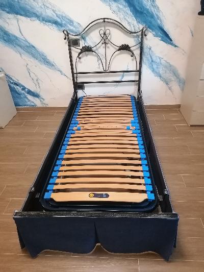 Letto e rete elettrica singoli