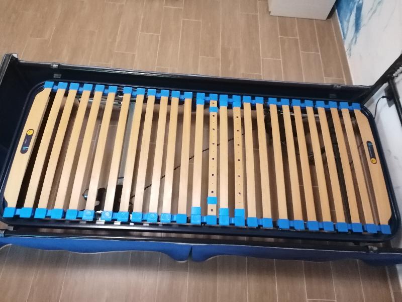 Letto e rete elettrica singoli