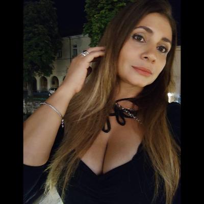 NEL TREVIGIANO, Silvia 47 anni NO AVVENTURE - NO UOMINI SPOSATI