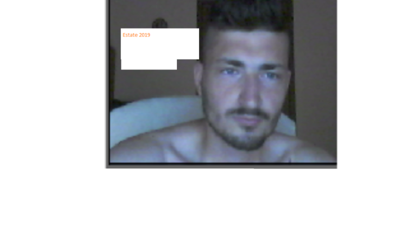 Ragazzo disponibile per donne di tutte le età