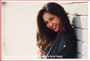 Bella ragazza, intraprendente, ironica, molto accattivante. 