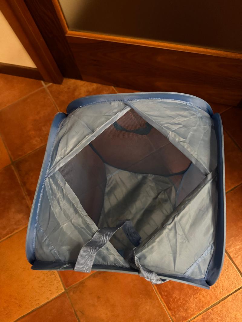 Contenitore ripiegabile