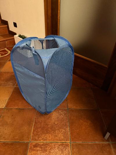 Contenitore ripiegabile