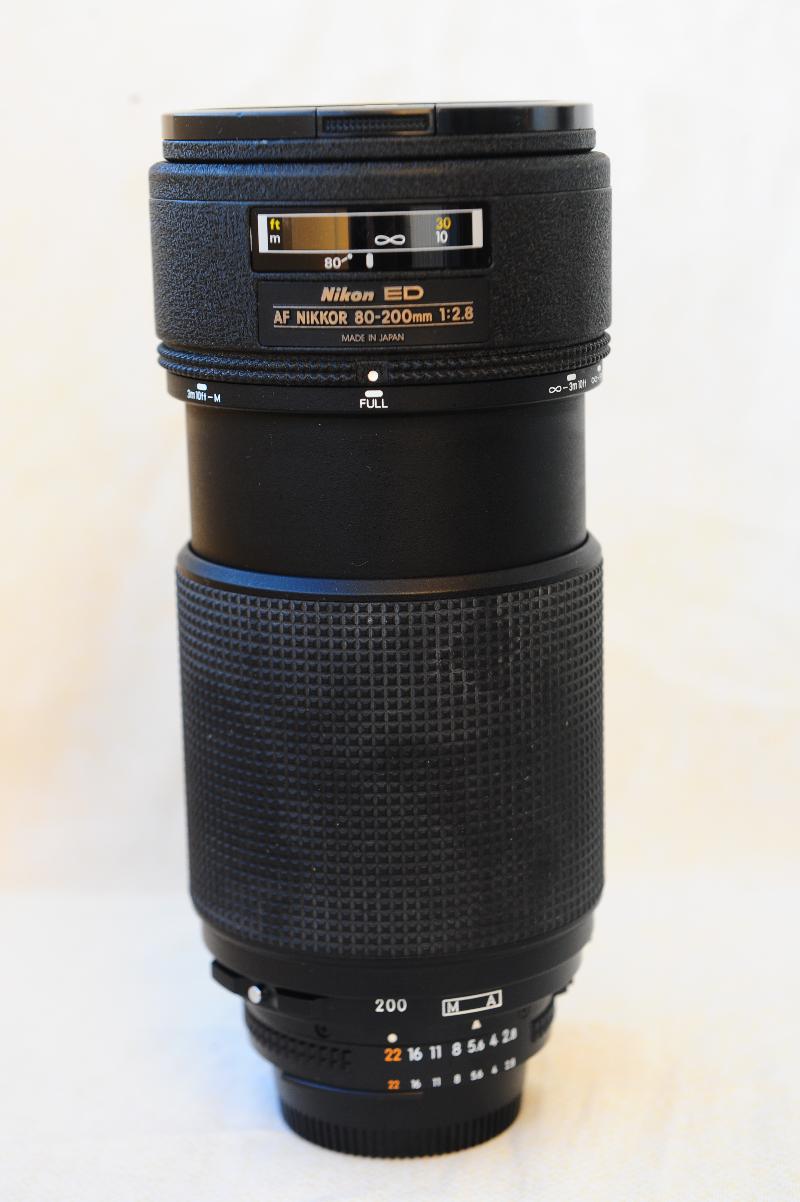 zoom AF Nikkor 80-200 mm f 2,8 ED