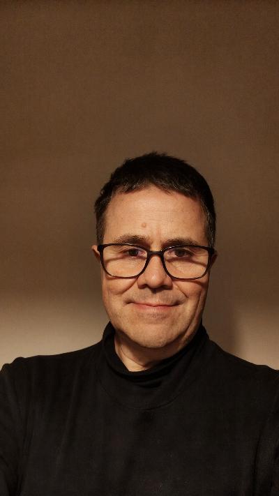 Cerco persona per amicizia 