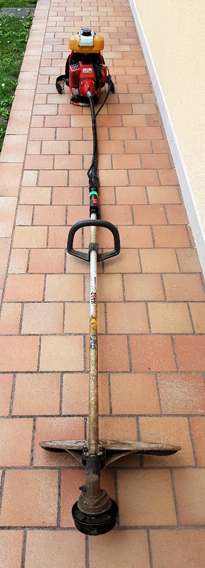 Decespugliatore a zaino KAAZ VRX360; motore 2 tempi Mitsubishi T180