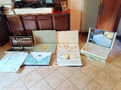 Corredo come si usava anni fa mai usato ancora inballato