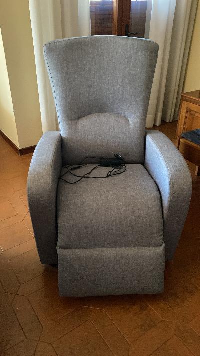 POLTRONA RELAX MOTORIZZATA 