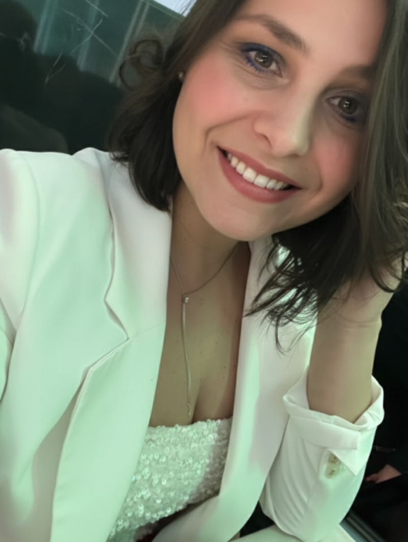 Sharon, donna matura