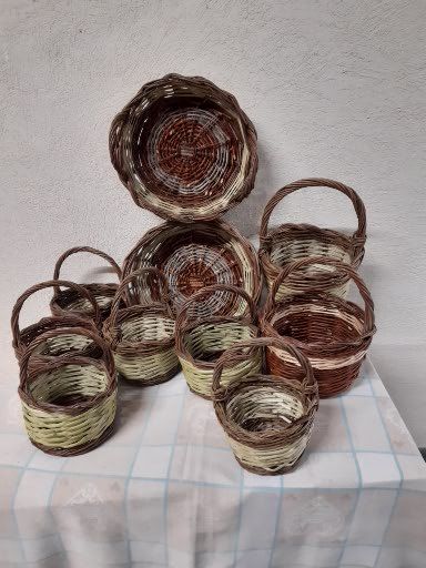 Panari medi e grandi e cestini bassi, medi e grandi