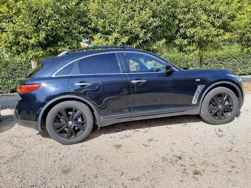 Infiniti FX SUV 5 porte