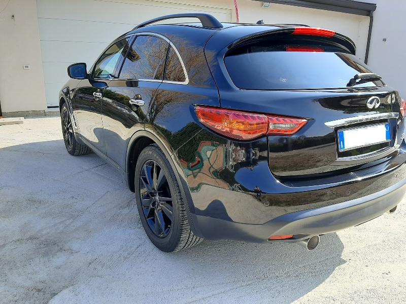 Infiniti FX SUV 5 porte