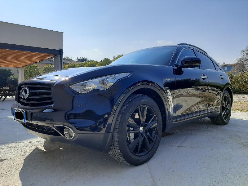 Infiniti FX SUV 5 porte