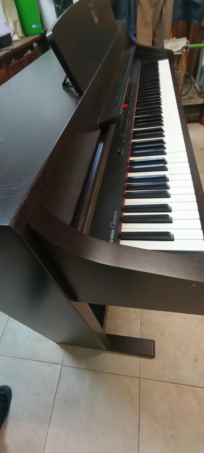 Pianoforte digitale Yamaha clp 330 