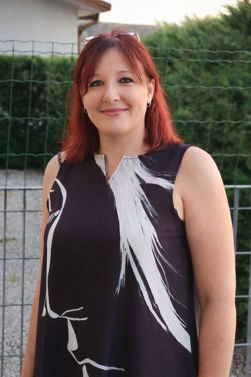 Emanuela, donna solare