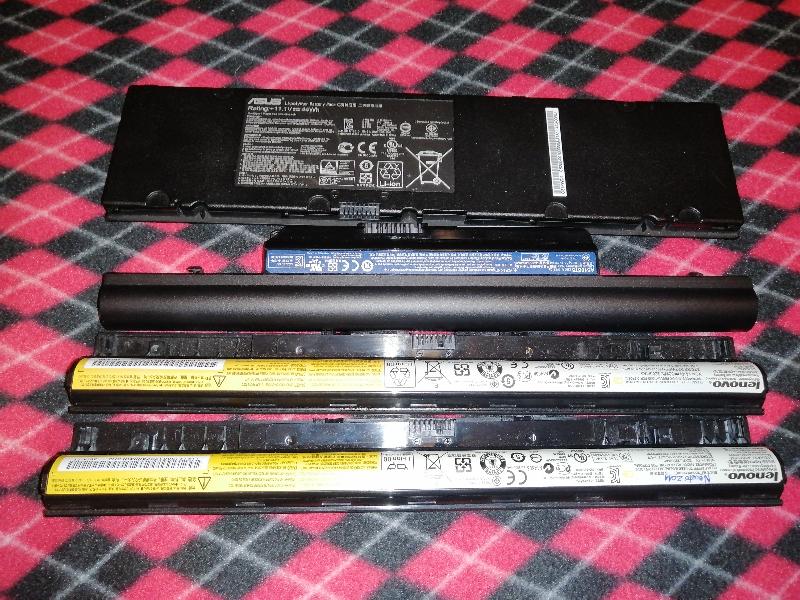 Lotto 4 scocche complete tastiera touchpad