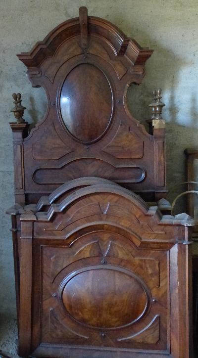 testiere e letti completi d'epoca