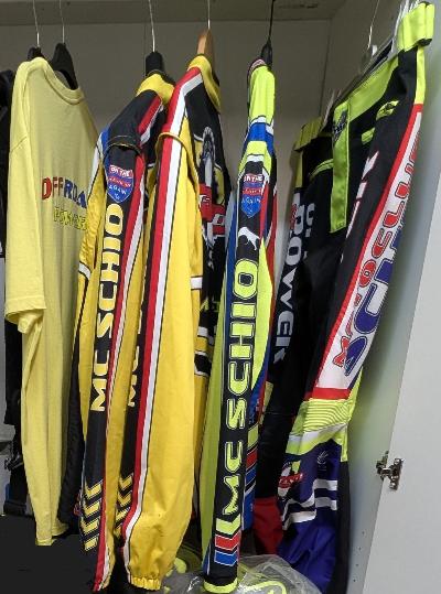 ABBIGLIAMENTO COMPLETO da ENDURO-CROSS