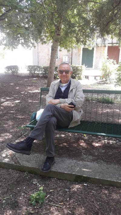 CERCO DONNA DELL EST