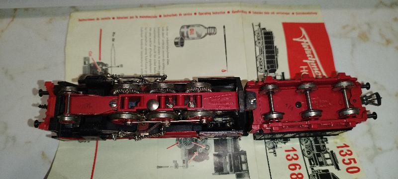 Locomotiva a vapore con tender marca Fleischmann